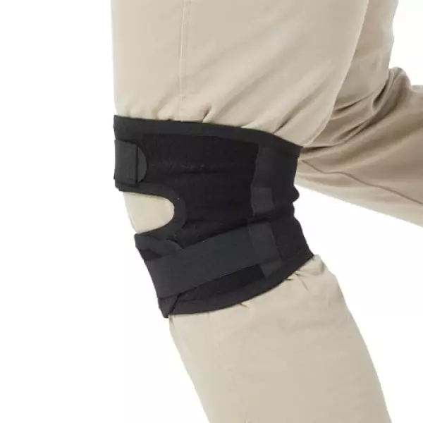 D&M(ディーアンドエム) 膝サポーター 登山用 サポーター 膝用 オープンタイプ Mサイズ 黒 左右兼用 1個入 日本製 WK-800 膝山保護太郎 軽量 固定 サポート 通気性 登山 トレッキング ハイキング ユニセックス