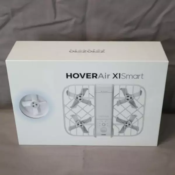 【即納 99gで登録不要! HOVERAir X1 Smart AI飛行カメラ オールインワンセット【ブラック】