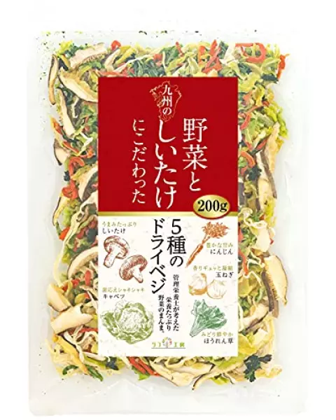 管理栄養士監修 国産 乾燥野菜 九州の野菜としいたけにこだわった 5種のドライベジ 200g 大容量サイズ 原木しいたけ キャベツ 人参 ほうれん草 玉ねぎ 保存食 カップ麺の具 味噌汁の具 野菜スープ フリーズドライ 野菜 乾燥野菜 国産 残留農薬検査実施済み
