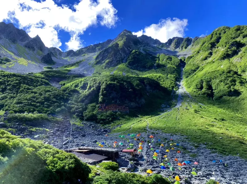 初めてのテント泊登山!知っておきたいルールとマナー、魅力や注意点を解説|登山の入門・マニュアル|ハウツー・ヒント|山のコト|登山・トレラン・山スキーマガジン「山旅旅」