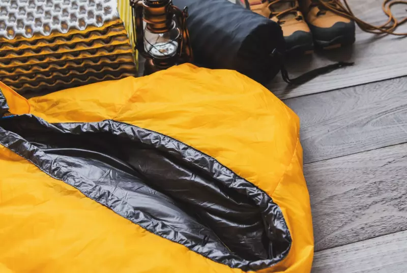 【2024年版】軽量な登山用シュラフ-シーズン別の最軽量おすすめモデルを比較|シュラフ|テント泊装備|登山ギア|山のモノ|登山・トレラン・山スキーマガジン「山旅旅」