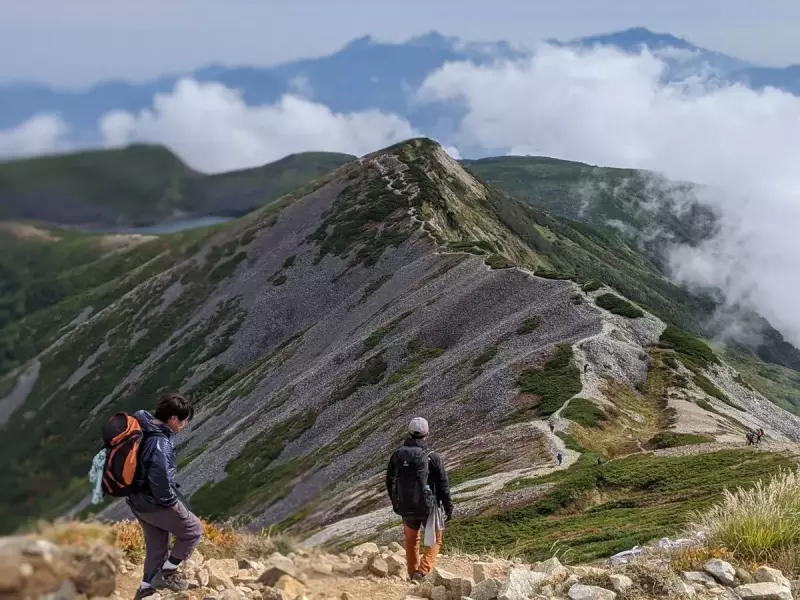 3シーズンの高所登山におけるミドルレイヤー