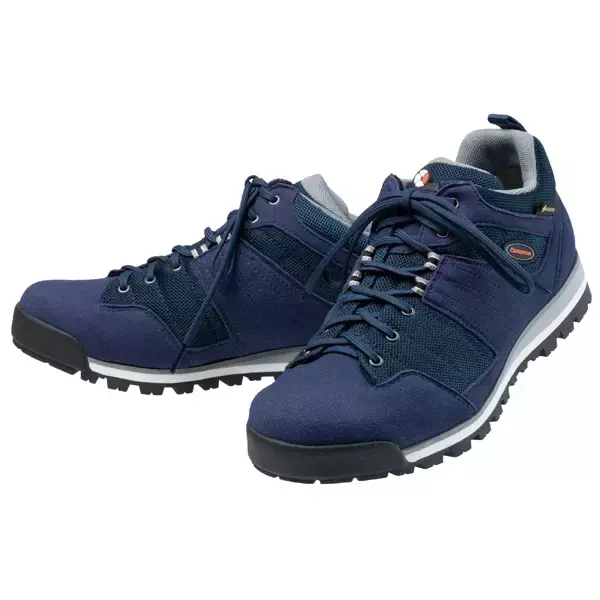 タウンユースにも使えるハイキングシューズ C7_04