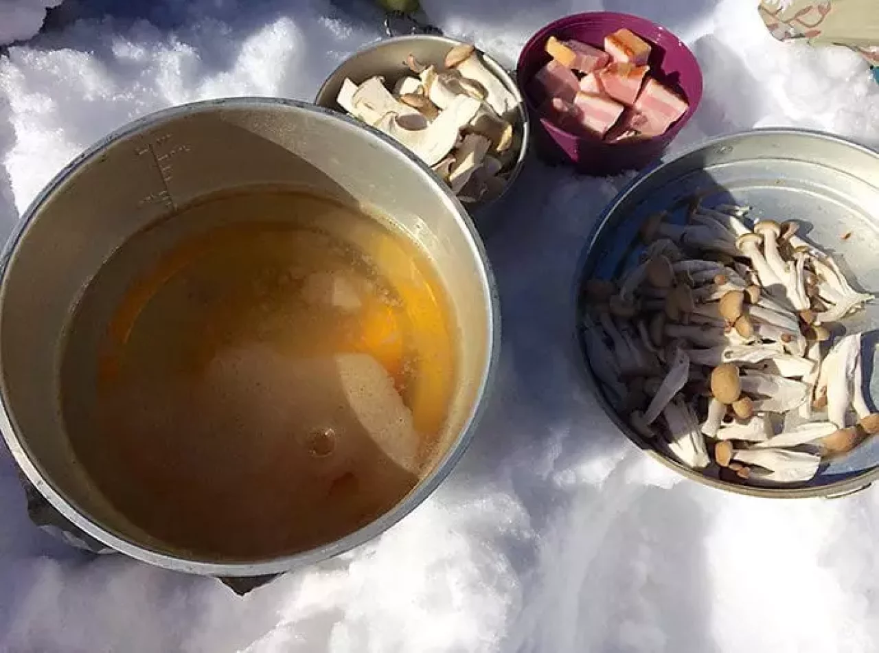 北八ヶ岳雨池の山ごはん