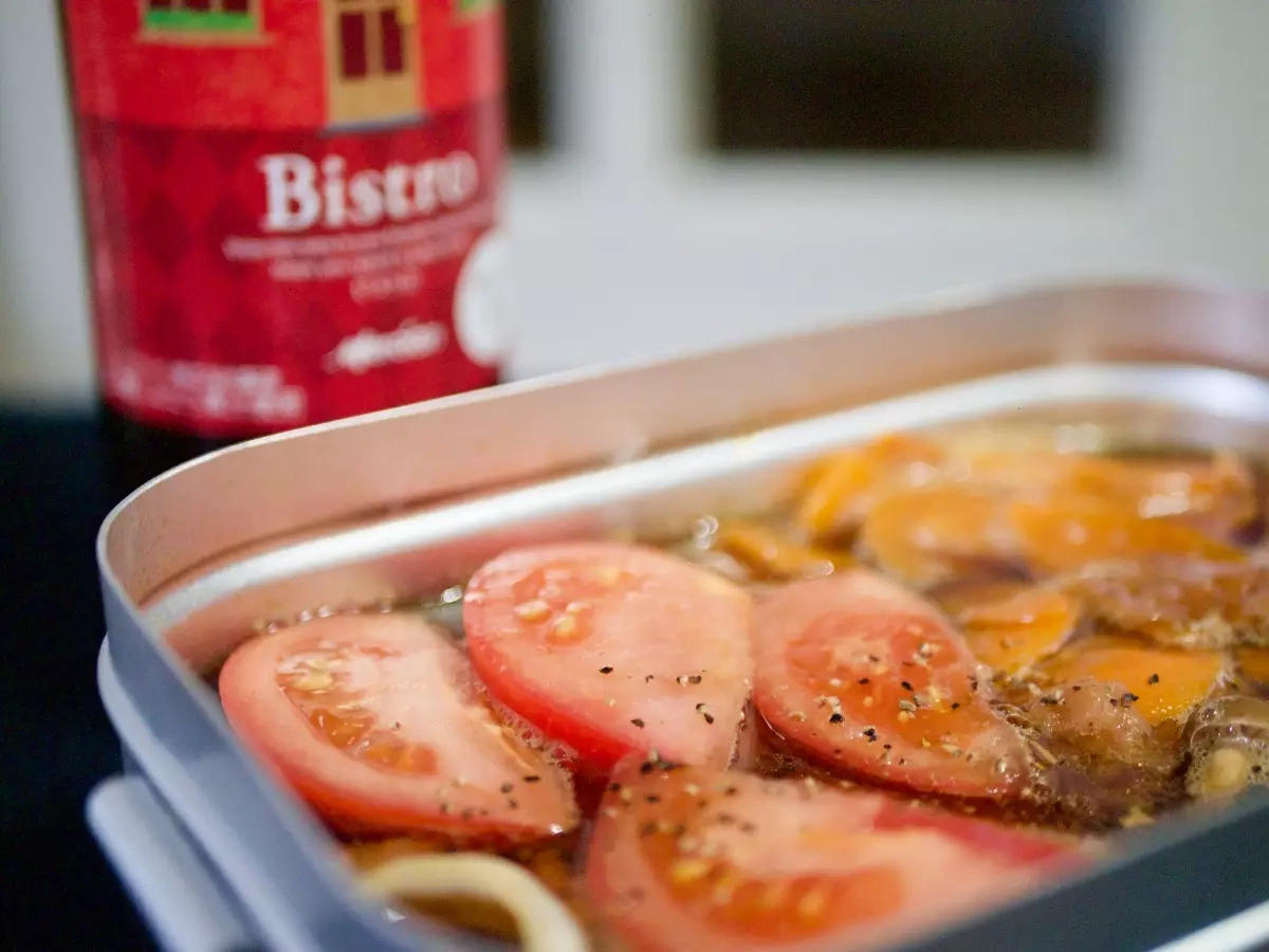 トマトの洋風すき焼き-赤ワインに合うおしゃれな山ごはん