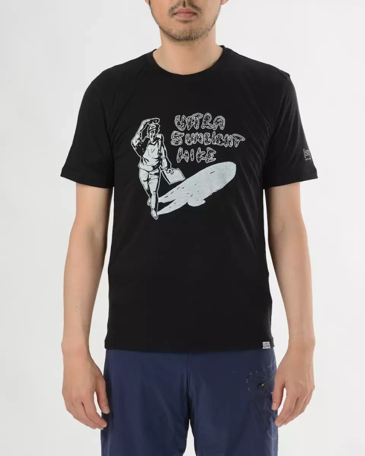 汗の乾きの速さが特徴のメリノウール製Tシャツ−山旅 速乾メリノウールTシャツ