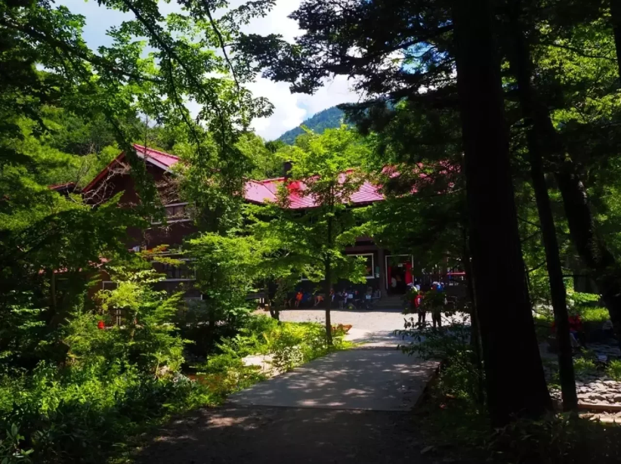 槍沢ロッジ、横尾と通過して、徳沢園