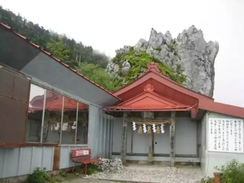 大劔神社