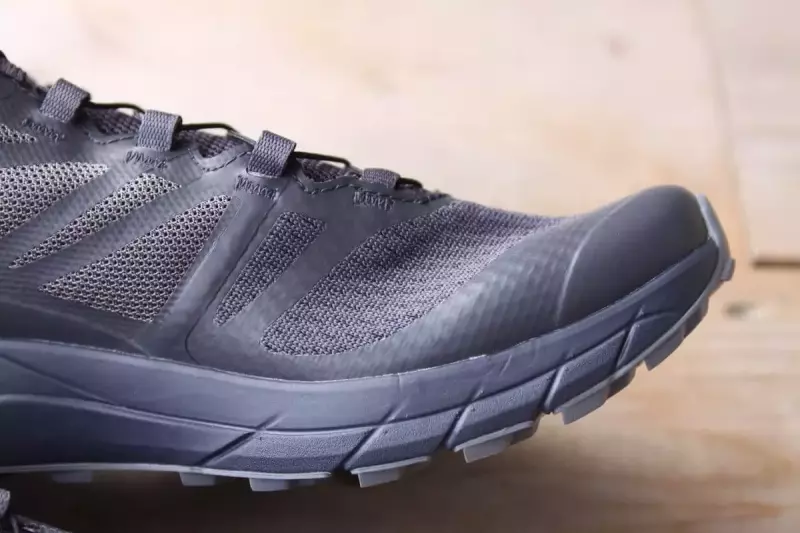 サロモンセンスライドGORE-TEX ノクターンで疲労を軽減