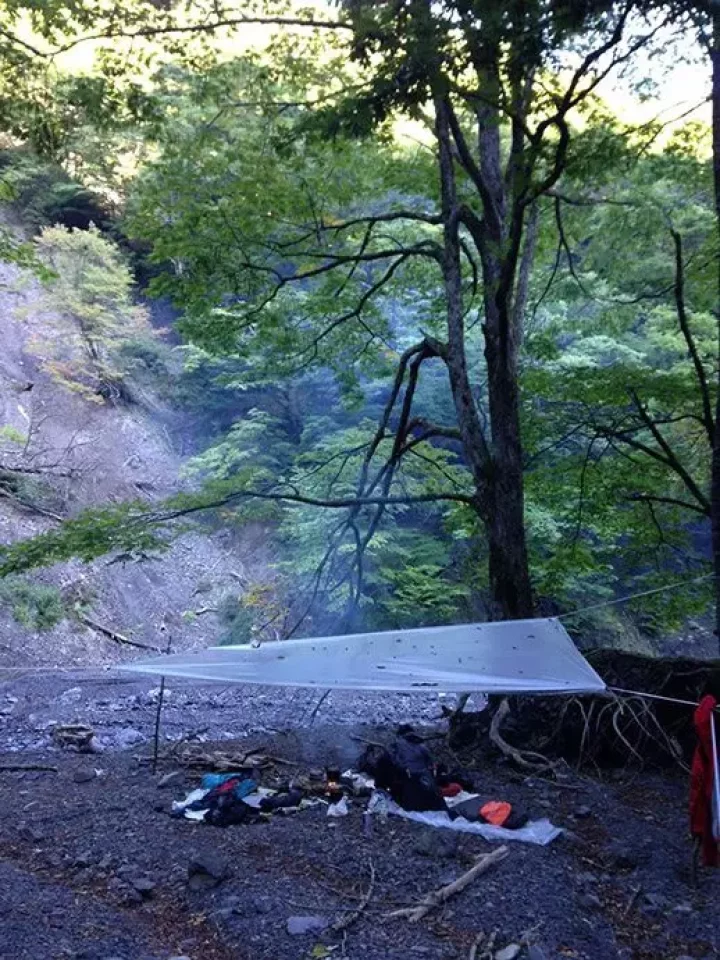 野営で使用しているタープ