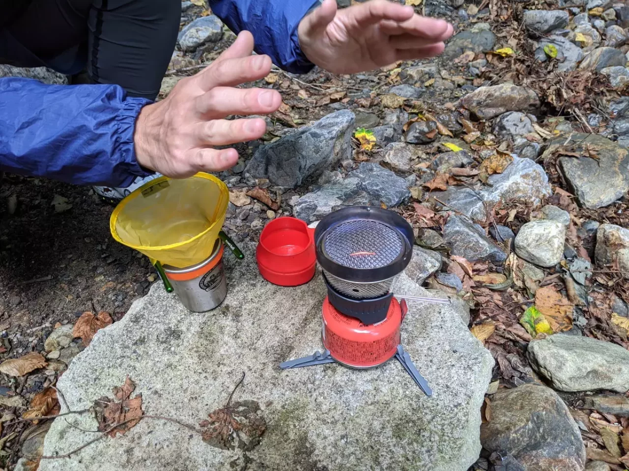 すぐにお湯を作ることができる熱効率が良いバーナー