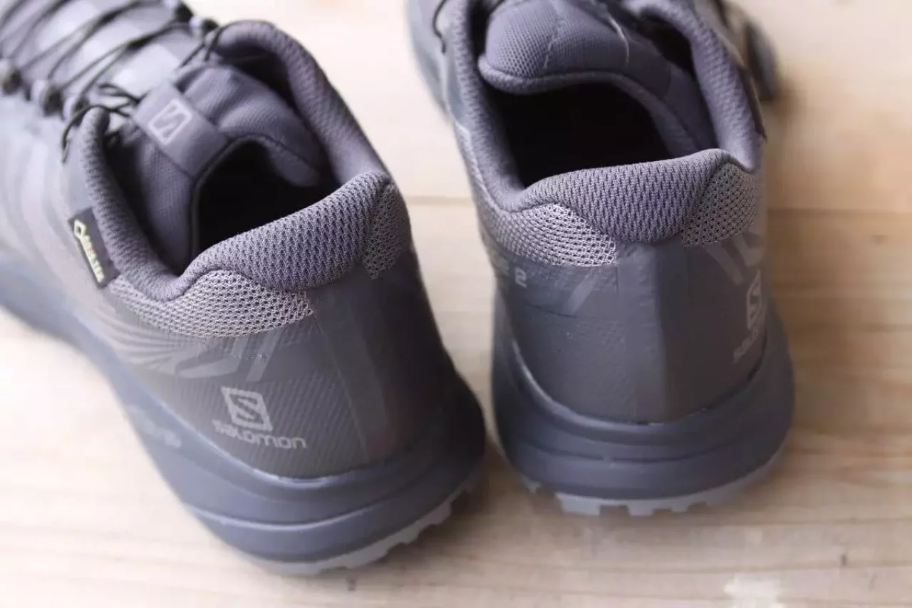 サロモンセンスライドGORE-TEX ノクターンでナイトラン