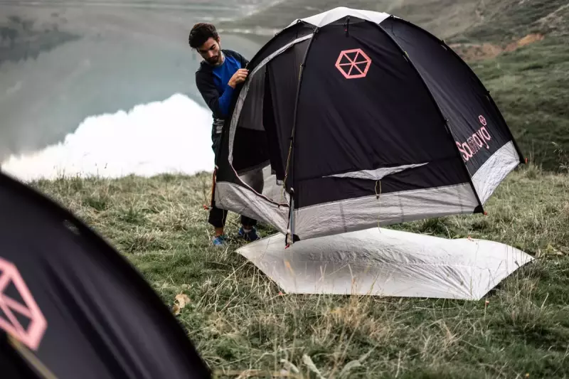 ダイニーマフロアのプロテクション用