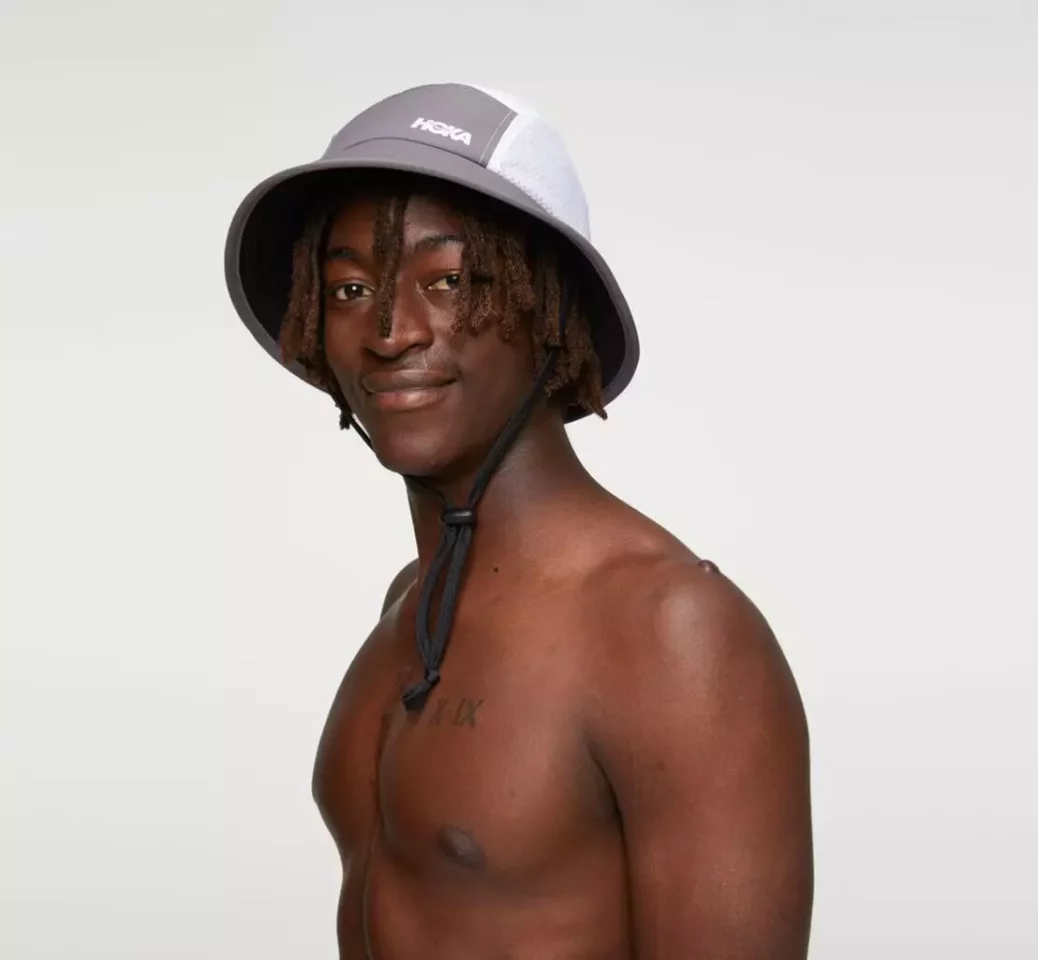 ホカオネオネ・アドベンチャーハット