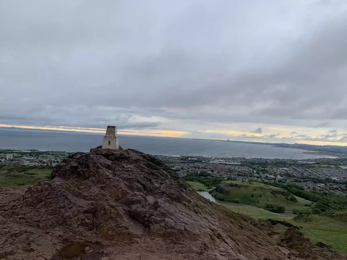 古い街並みを楽しむ スコットランド エディンバラへ