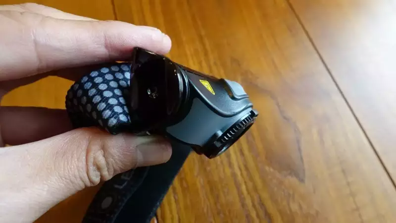 ヘッドランプ レッドレンザーMH5で角度調整