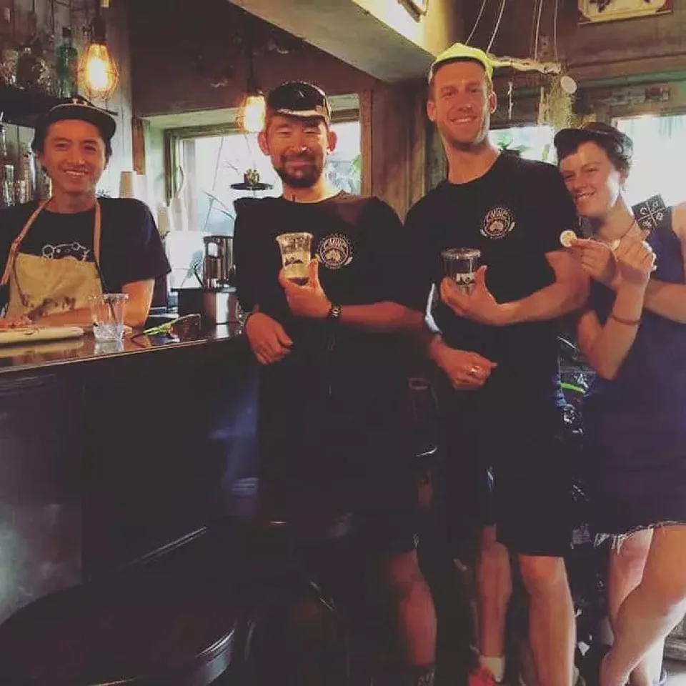 WBASEへ海外の友人