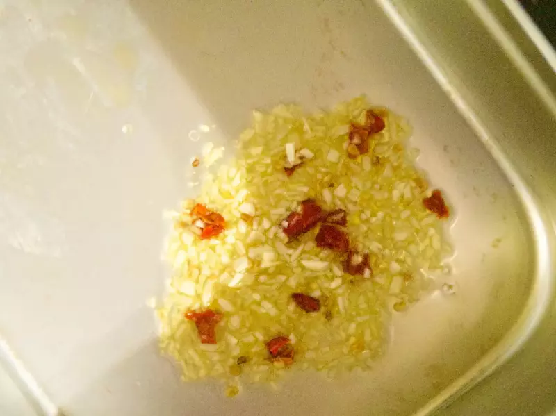 鯵と青じその冷製パスタの作り方