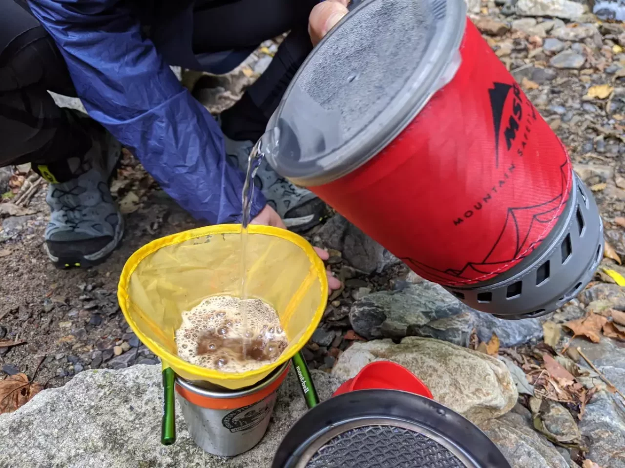 コーヒーを淹れるのに、このフタが大いに役立った