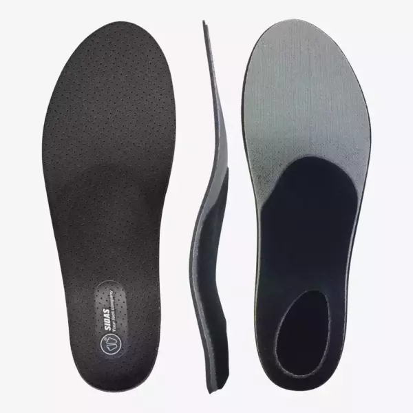 膝のブレを軽減し登山をサポート『マルチプラス ナロー』