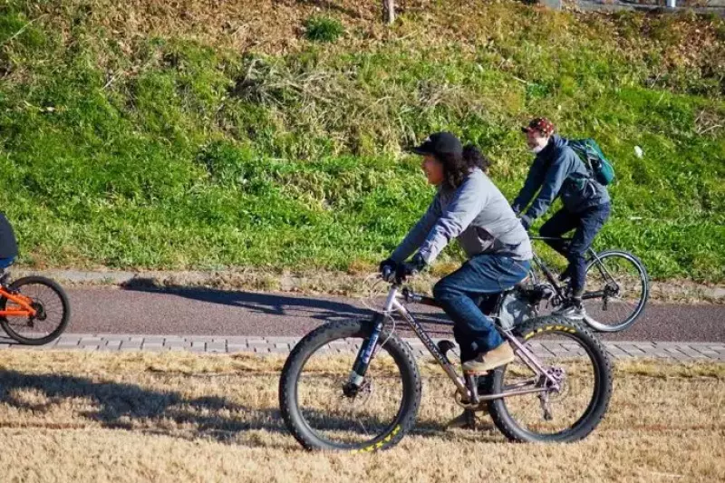 ファイントラック ニュウモラップフーディ