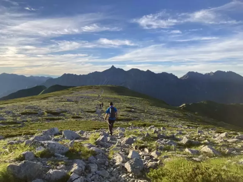 山頂 登山 山小屋 テント場 おすすめ 下山時