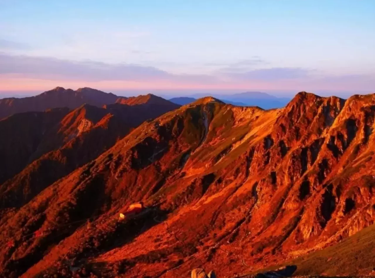 千畳敷カールのモルゲン