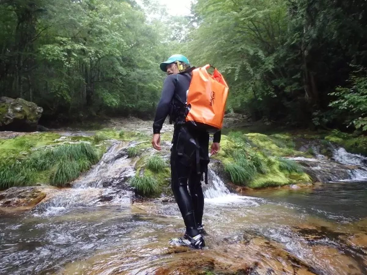 知っておくと便利な道具と登山アクセサリー