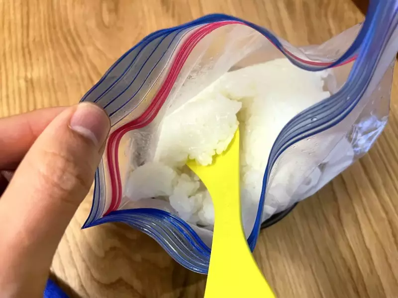 ジップロックに入れたままお米を食べる