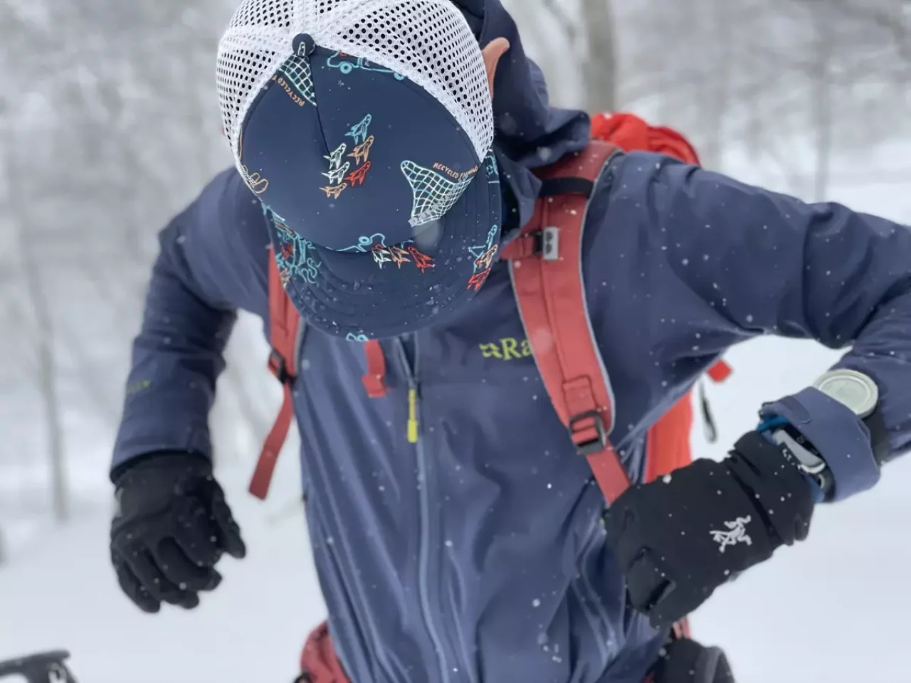 条件4)軽量である