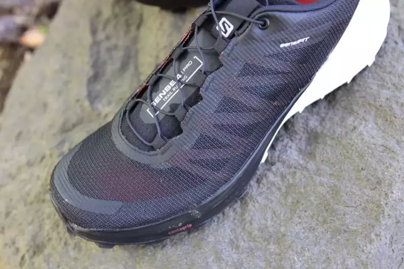 SENSE 4 PRO のアッパー