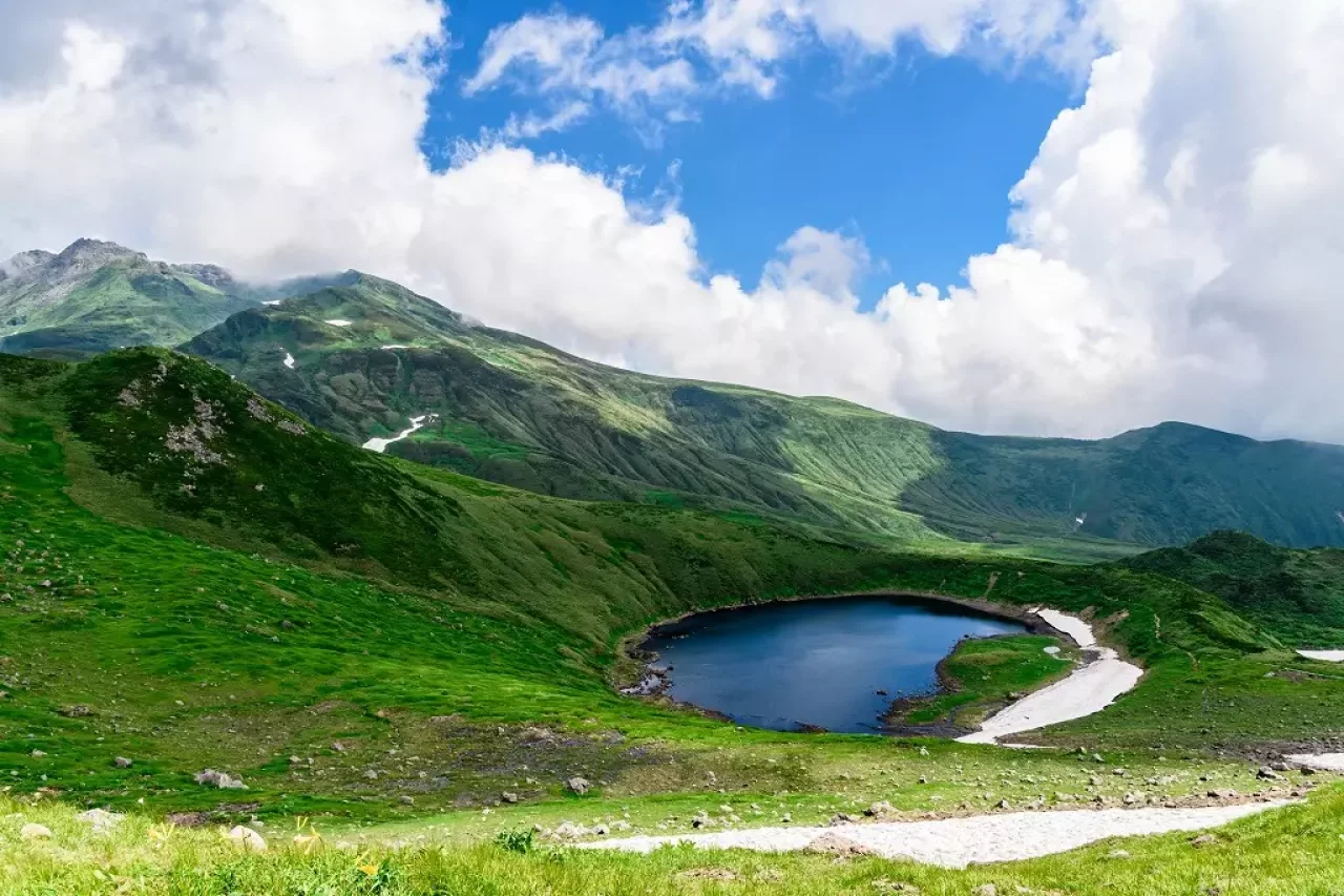 鳥海山・鳥海湖