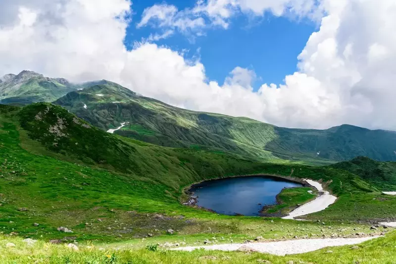 鳥海山・鳥海湖