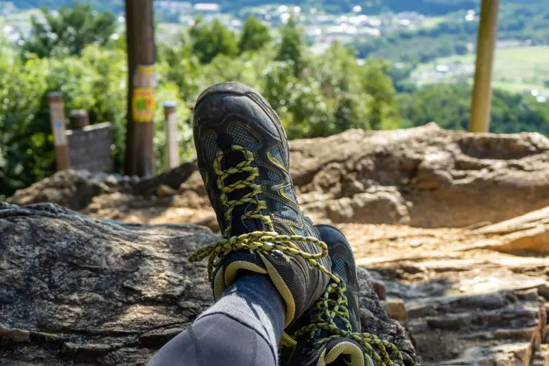【2025年版】登山用靴下の選び方とおすすめ|快適な山歩きのための機能・素材・ブランド徹底ガイド!|ソックス|登山ウェア|山のモノ|登山・トレラン・山スキーマガジン「山旅旅」