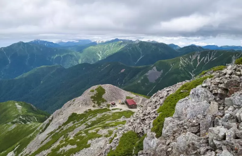 山頂 登山 山小屋 テント場 おすすめ 笠ヶ岳山荘