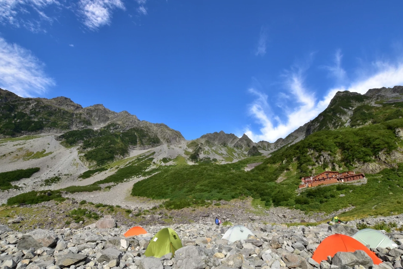 【2025年】夏におすすめのシュラフ9選!選び方のポイントと軽量ランキング!