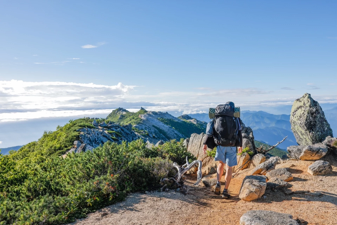 【2025年】容量55~64Lの登山用ザック徹底比較!-軽量順で選ぶ“長期縦走・本格テント泊”モデルー