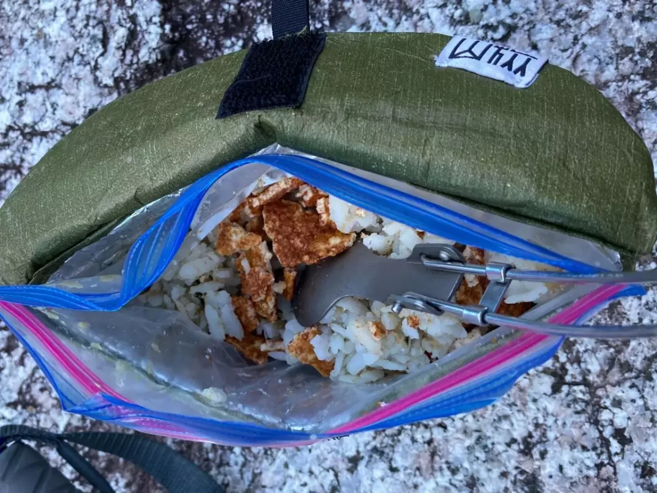 登山 食事 火を使わない
簡単ジップロック飯!梅茶漬けごはん