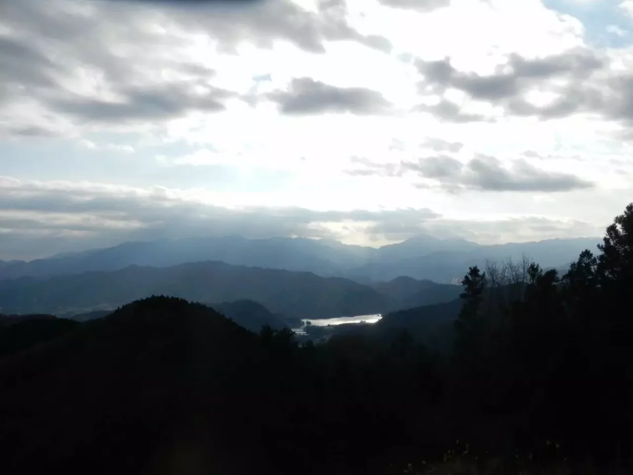 景信山 登山 眺望