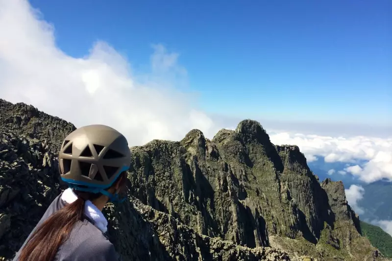 【2024年版】安全な登山のために!ヘルメットカバーおすすめ8選!