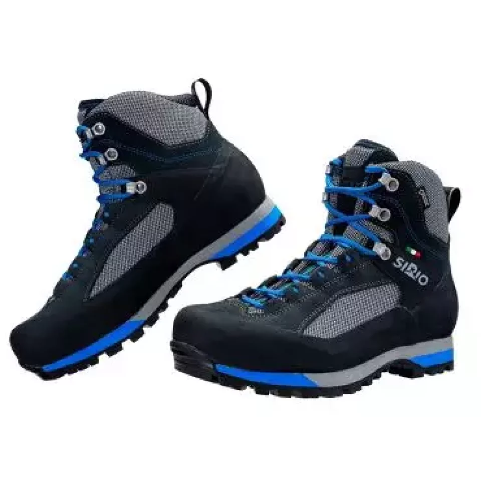 3シーズン対応の軽量な登山靴『P.F.431』