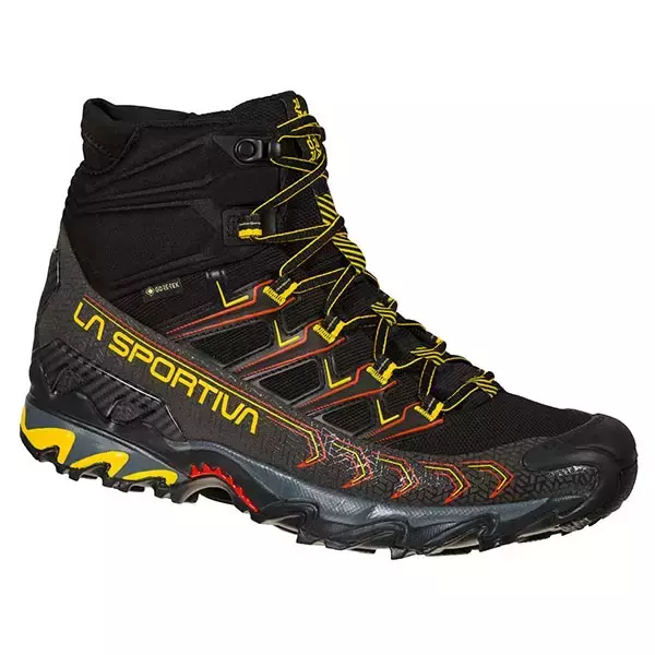 スピードハイクに大活躍する登山靴『ウルトララプターⅡミッド GTX』