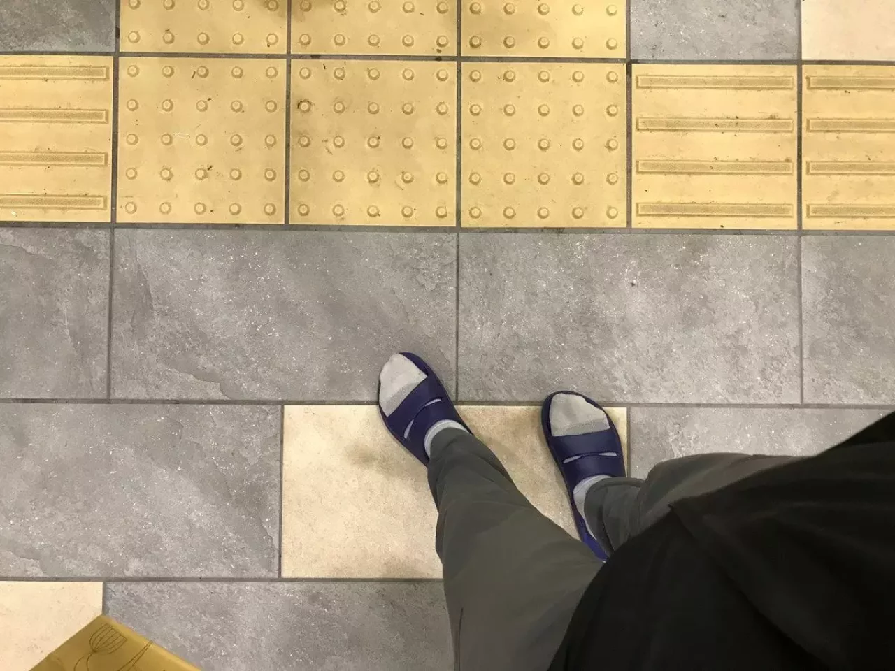 リカバリーサンダル ウーフォス