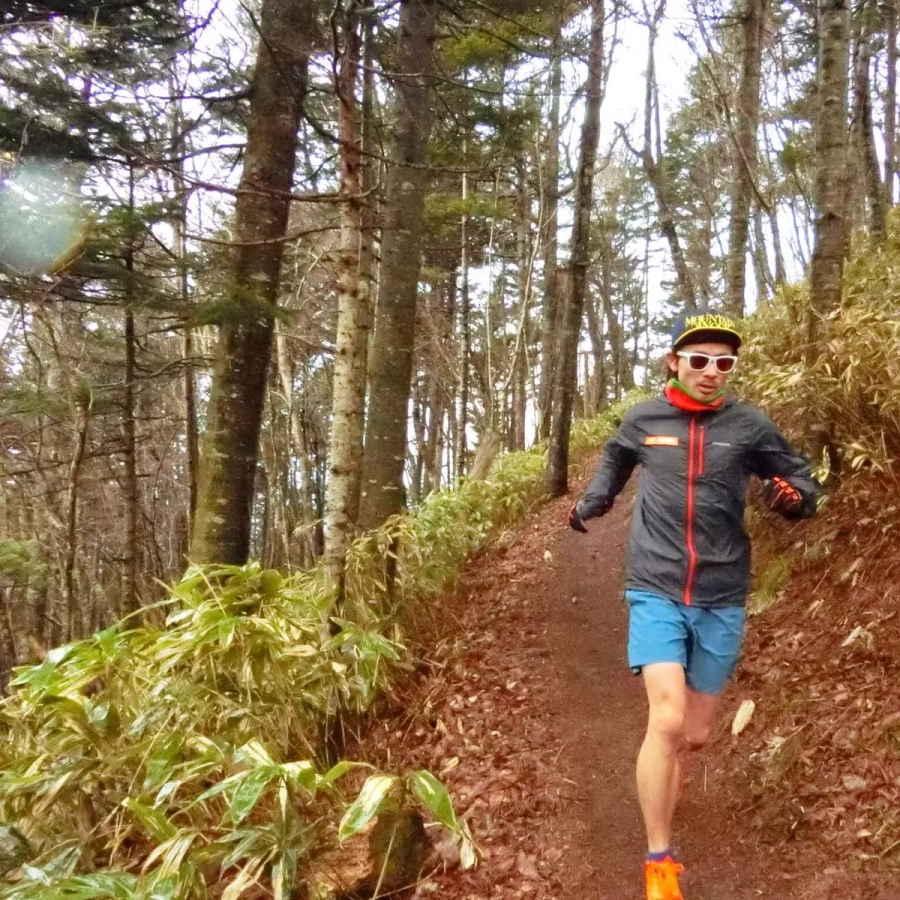 【レビュー】パタゴニア フーディニ・ジャケット-1年を通して愛用するウィンドブレーカー