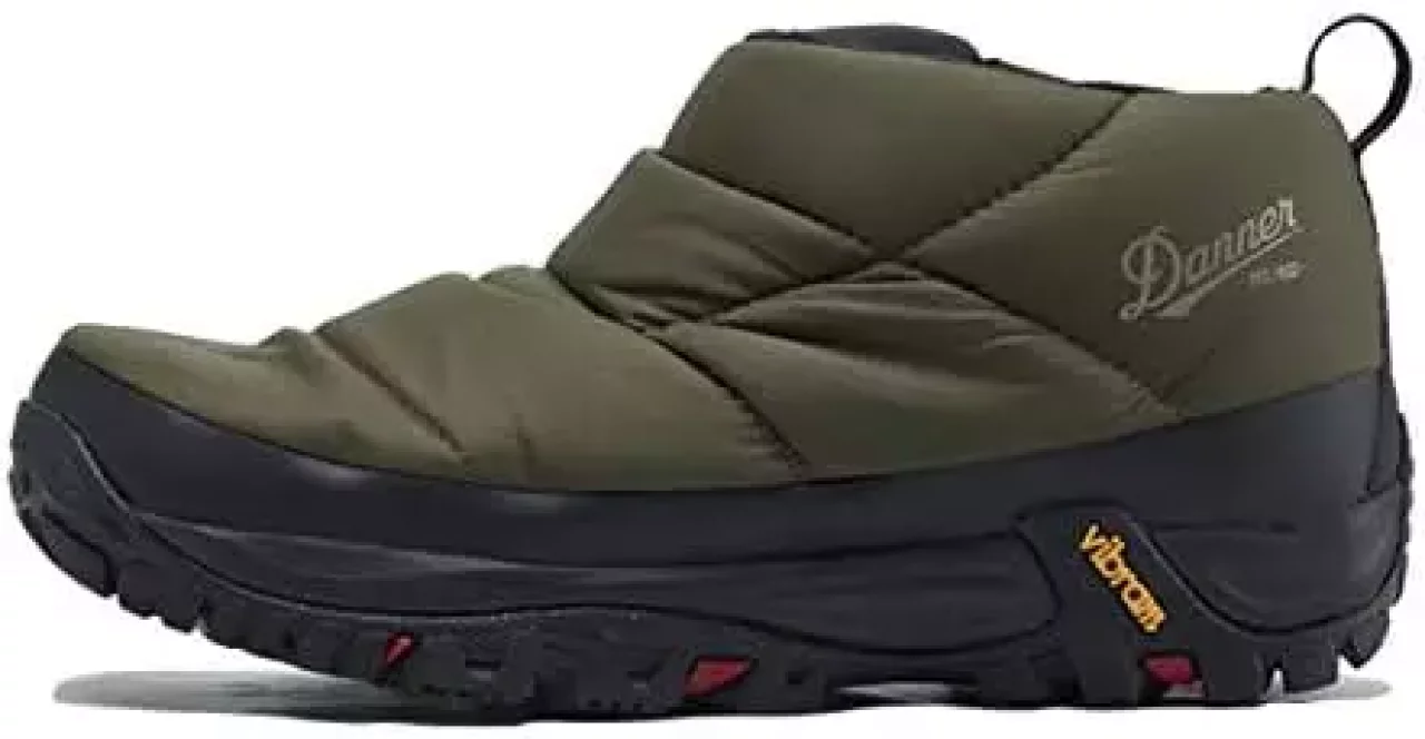 雪の浸入を防ぎグリップ力に優れたスノーブーツ