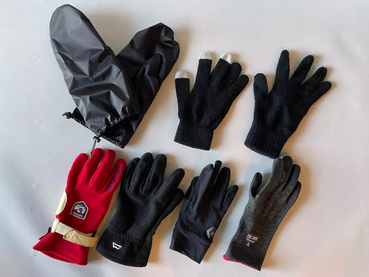 登山・トレイルランにおすすめの防寒グローブ−21gの山旅コンパクト・ウィンドストッパーミトン