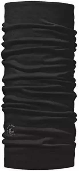 海岸に打ち寄せる波の空中写真。