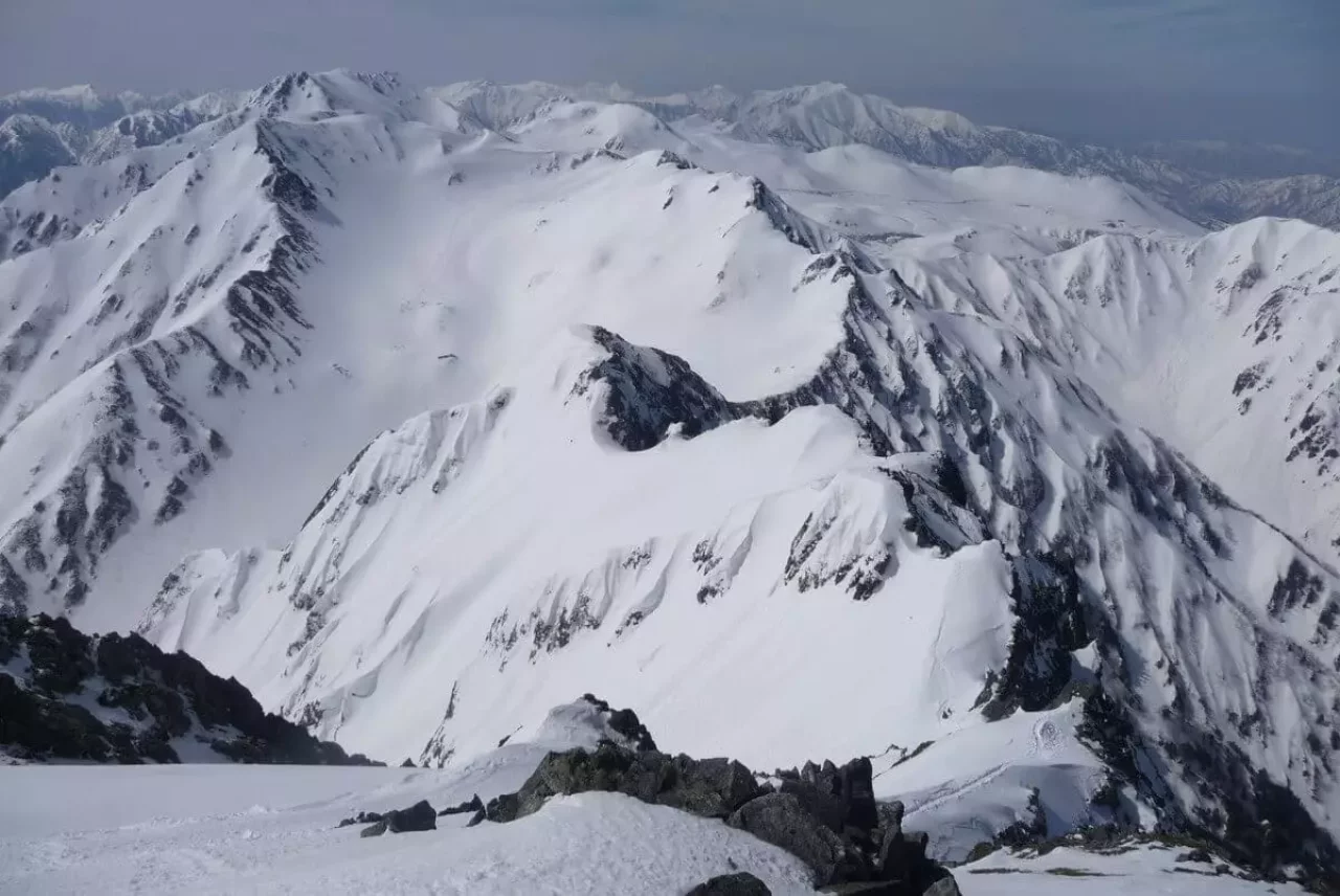 室堂から2~3時間ほど歩いて剱御前小舎に
