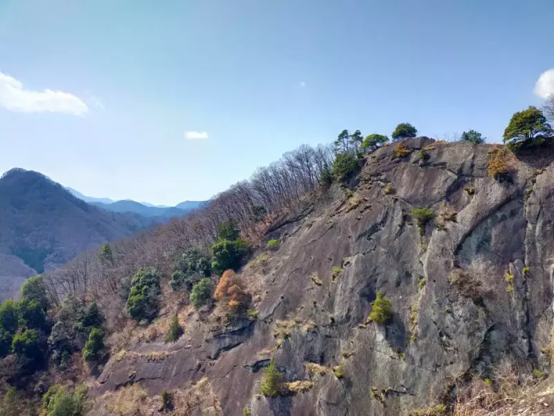 岩殿山 登山 稚児落とし
