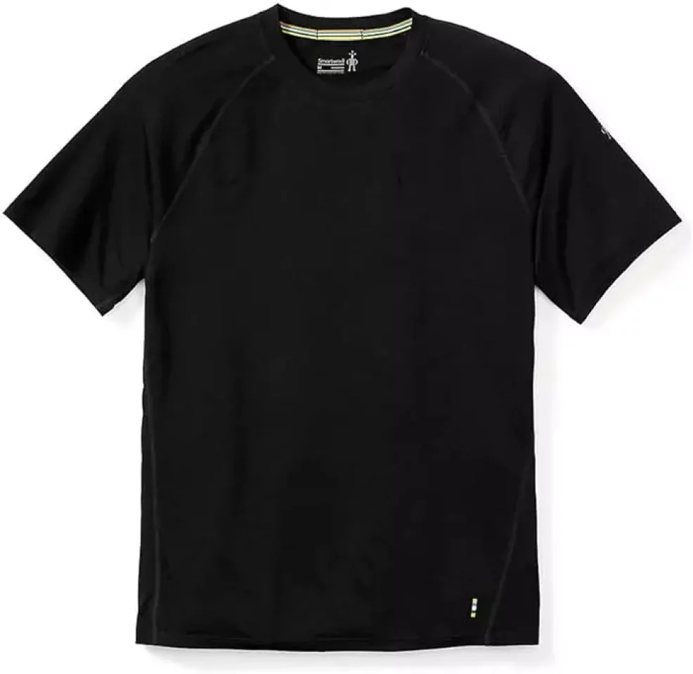 スマートウールのメリノウール製ベースレイヤー